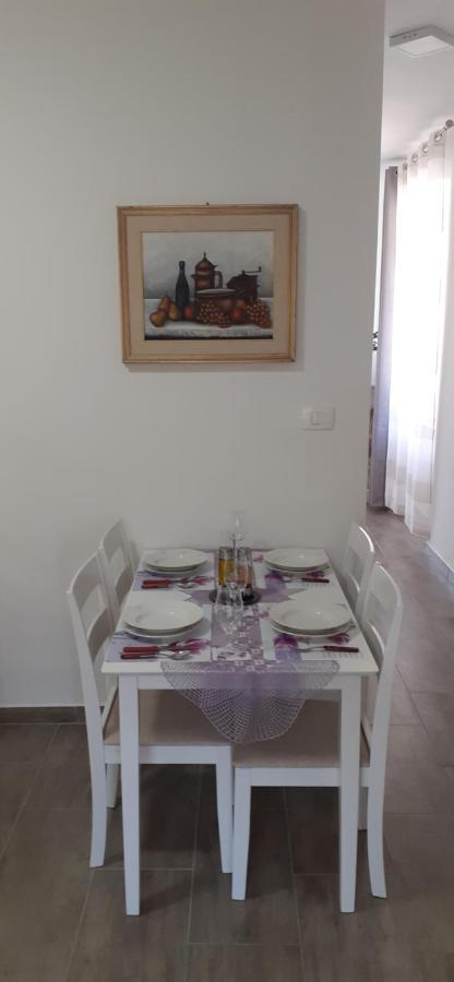 Apartments Villa Sandi อิซอลา ภายนอก รูปภาพ